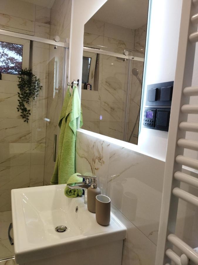 Apartma Na Jezeru